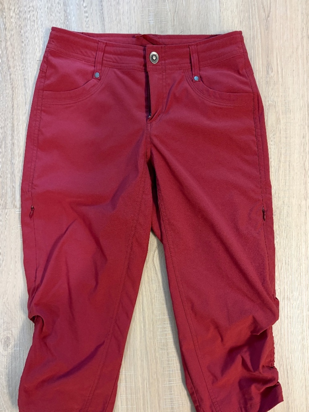 Kuhl Women’s Trekr Kapri Size 2 Red